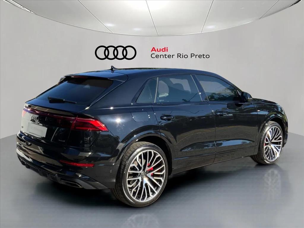 Audi-Q8-3.0 TFSI GASOLINA PERFORMANCE BLACK QUATTRO TIPTRONIC