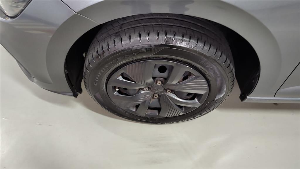 VW - Volkswagen-POLO-1.0 MPI TRACK MANUAL