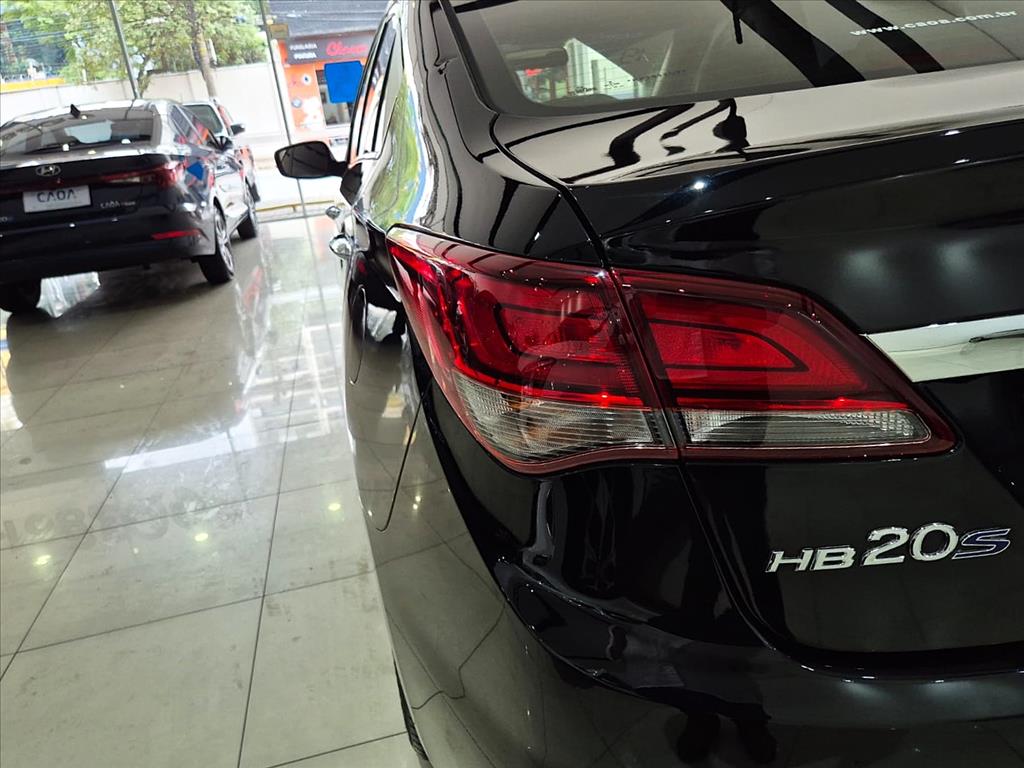 Hyundai-HB20S-1.6 PREMIUM 16V FLEX 4P AUTOMÁTICO