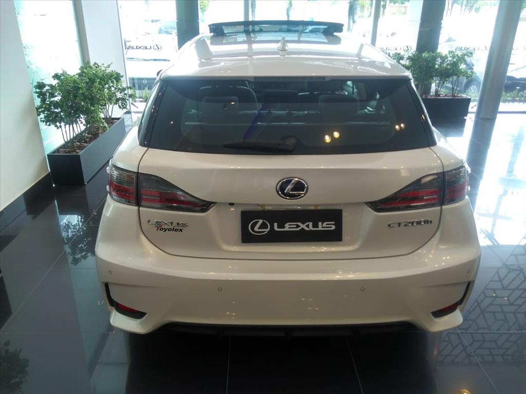CT200H 1.8 16V HÍBRIDO 4P AUTOMÁTICO