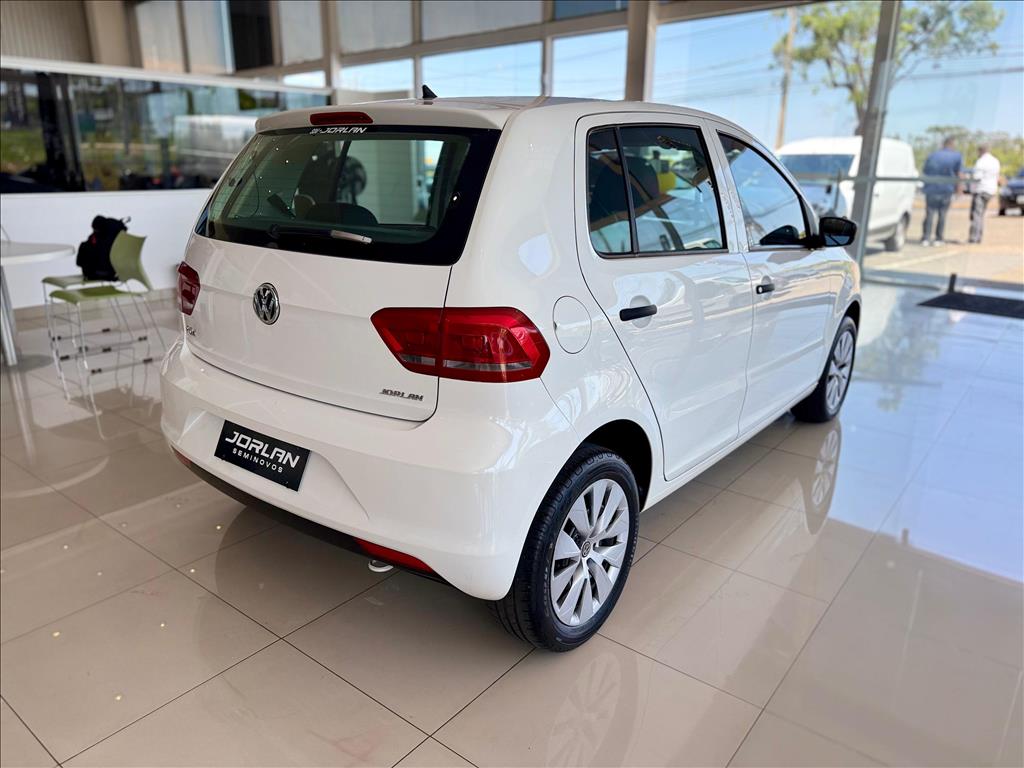 FOX 1.0 MI TRENDLINE 8V FLEX 4P MANUAL6