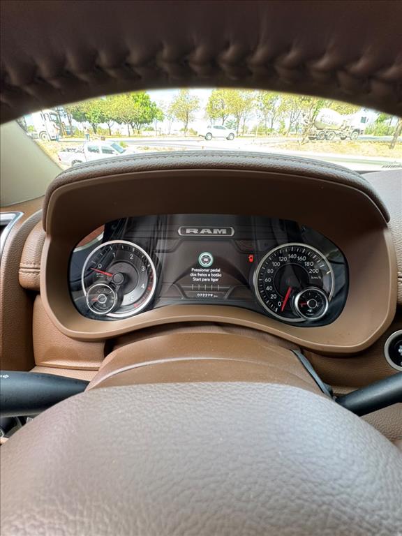 3500 6.7 I6 TURBO DIESEL LIMITED LONGHORN CD 4X4  AUTOMÁTICO8