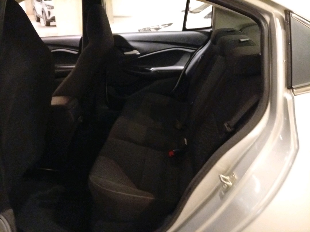 GM - Chevrolet-ONIX PLUS-1.0 TURBO FLEX LTZ MANUAL