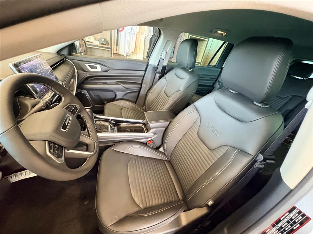 COMMANDER 1.3 T270 TURBO FLEX LONGITUDE AT69
