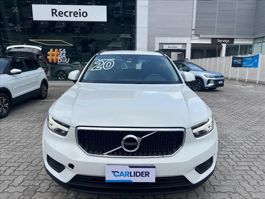 XC40 2.0 T4 GASOLINA MOMENTUM GEARTRONIC