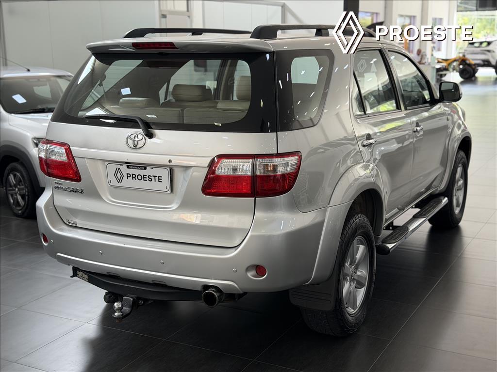 HILUX SW4 2.7 SR 4X2 16V GASOLINA 4P AUTOMÁTICO4