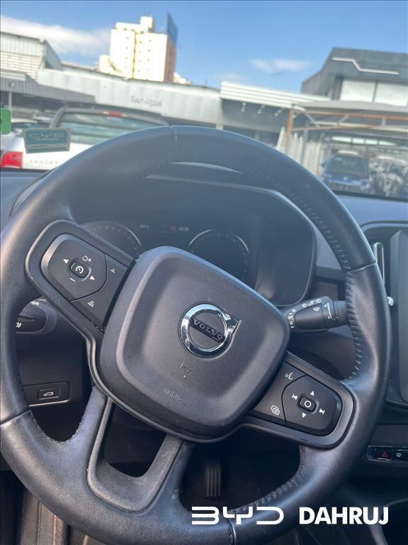 XC40 2.0 T5 GASOLINA MOMENTUM AWD GEARTRONIC3