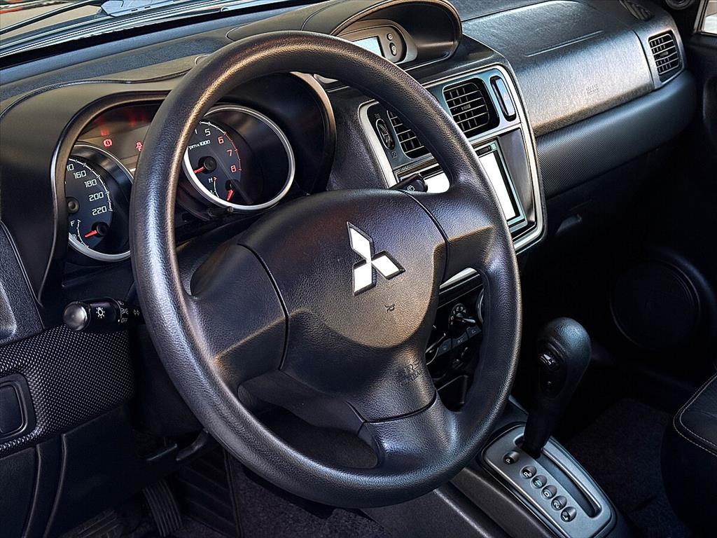 Mitsubishi Pajero Tr4 - 2.0 4X2 16V 140CV FLEX 4P AUTOMÁTICO