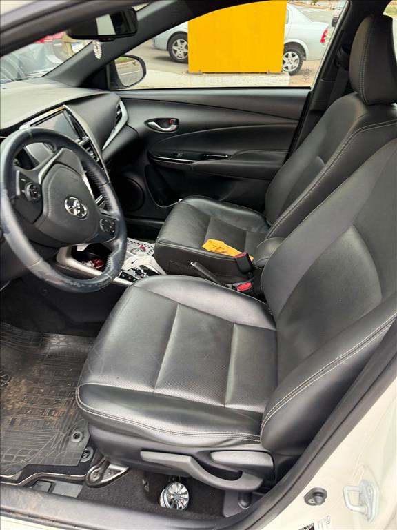 YARIS 1.5 16V FLEX XLS CONNECT MULTIDRIVE4
