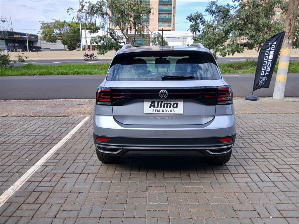 T-CROSS 1.4 250 TSI TOTAL FLEX HIGHLINE AUTOMÁTICO12