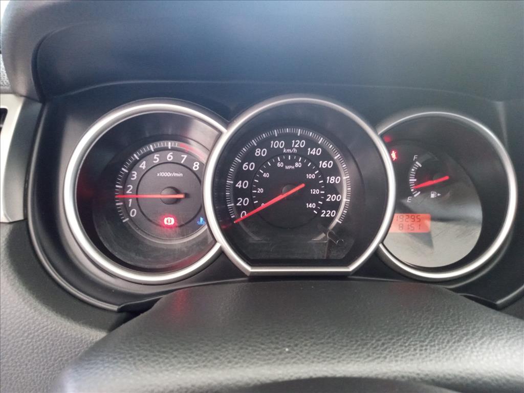 TIIDA 1.8 SL 16V FLEX 4P AUTOMÁTICO9