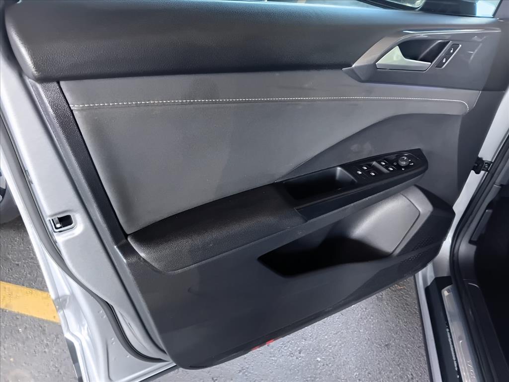 TAOS 1.4 250 TSI TOTAL FLEX HIGHLINE AUTOMÁTICO11