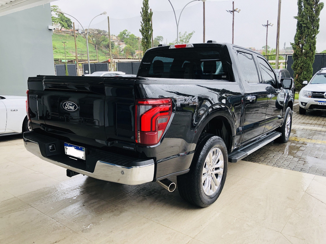 F-150 5.0 V8 GASOLINA CD LARIAT FX4 AUTOMÁTICO3