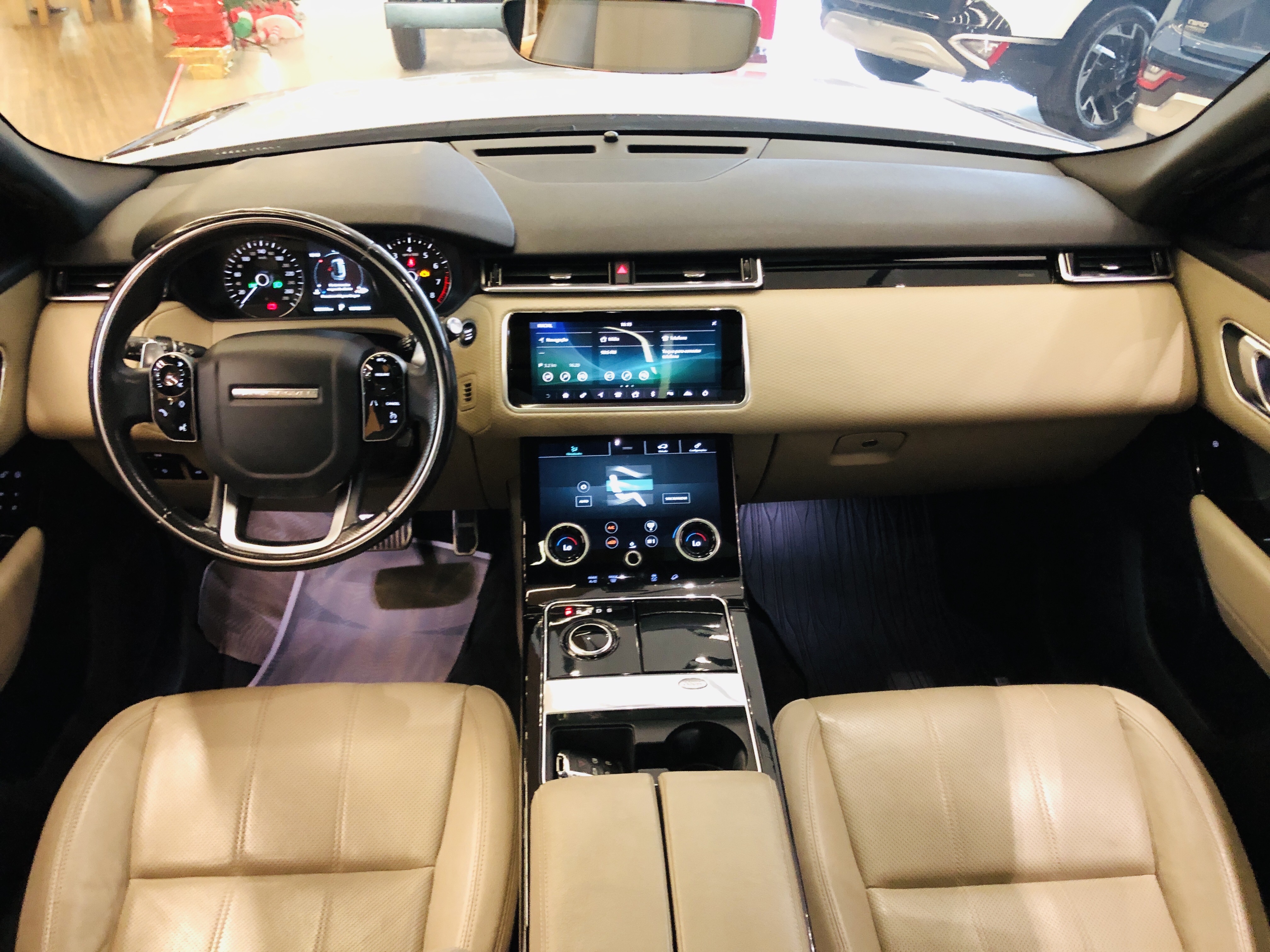 RANGE ROVER VELAR 2.0 D180 DIESEL R-DYNAMIC AUTOMÁTICO11