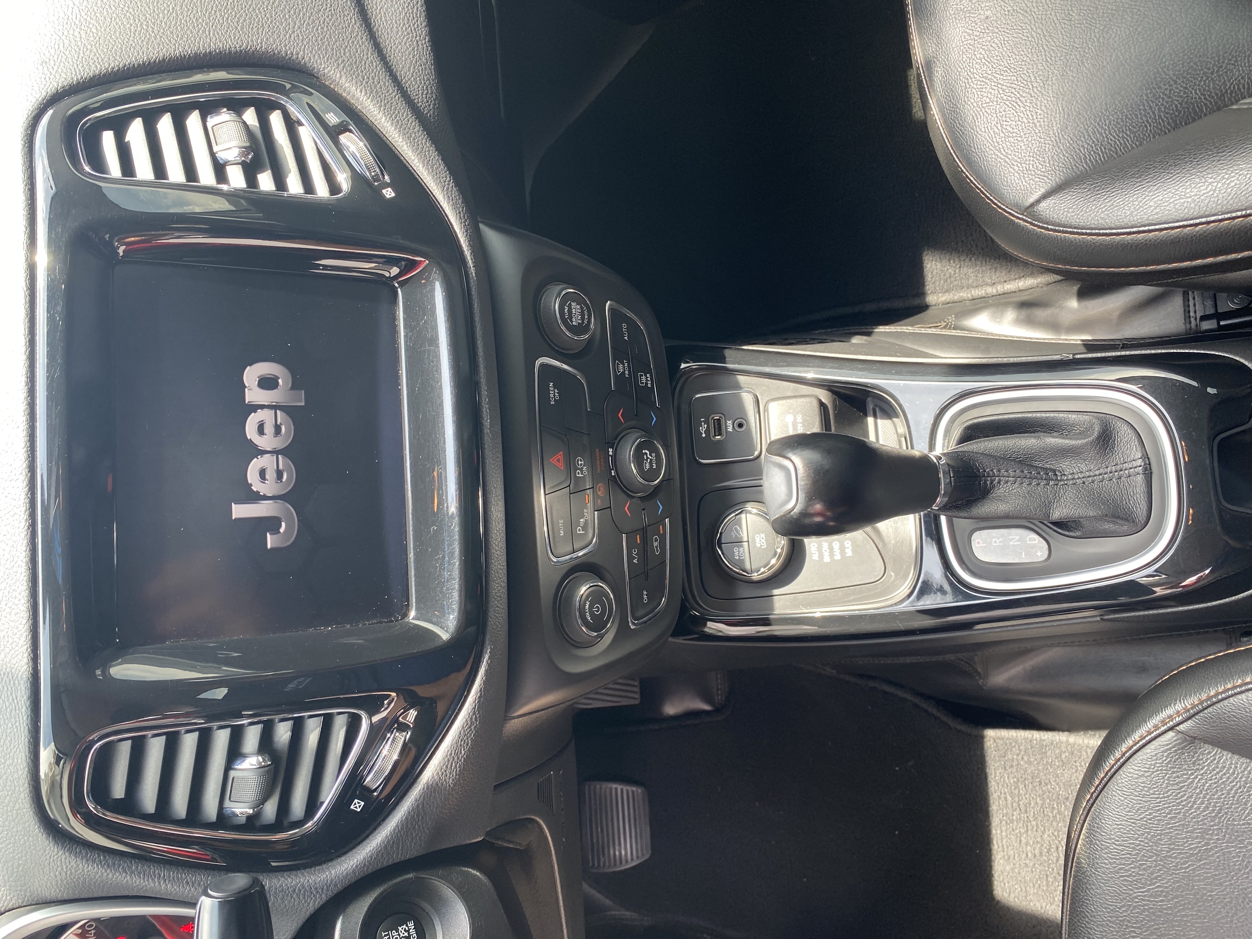 COMPASS 2.0 16V DIESEL LIMITED 4X4 AUTOMÁTICO11