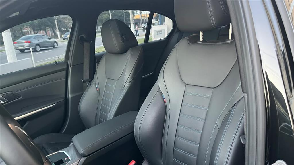 BMW-320i-2.0 16V TURBO FLEX M SPORT AUTOMÁTICO