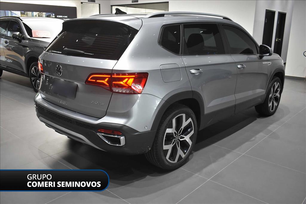 TAOS 1.4 250 TSI TOTAL FLEX HIGHLINE AUTOMÁTICO1