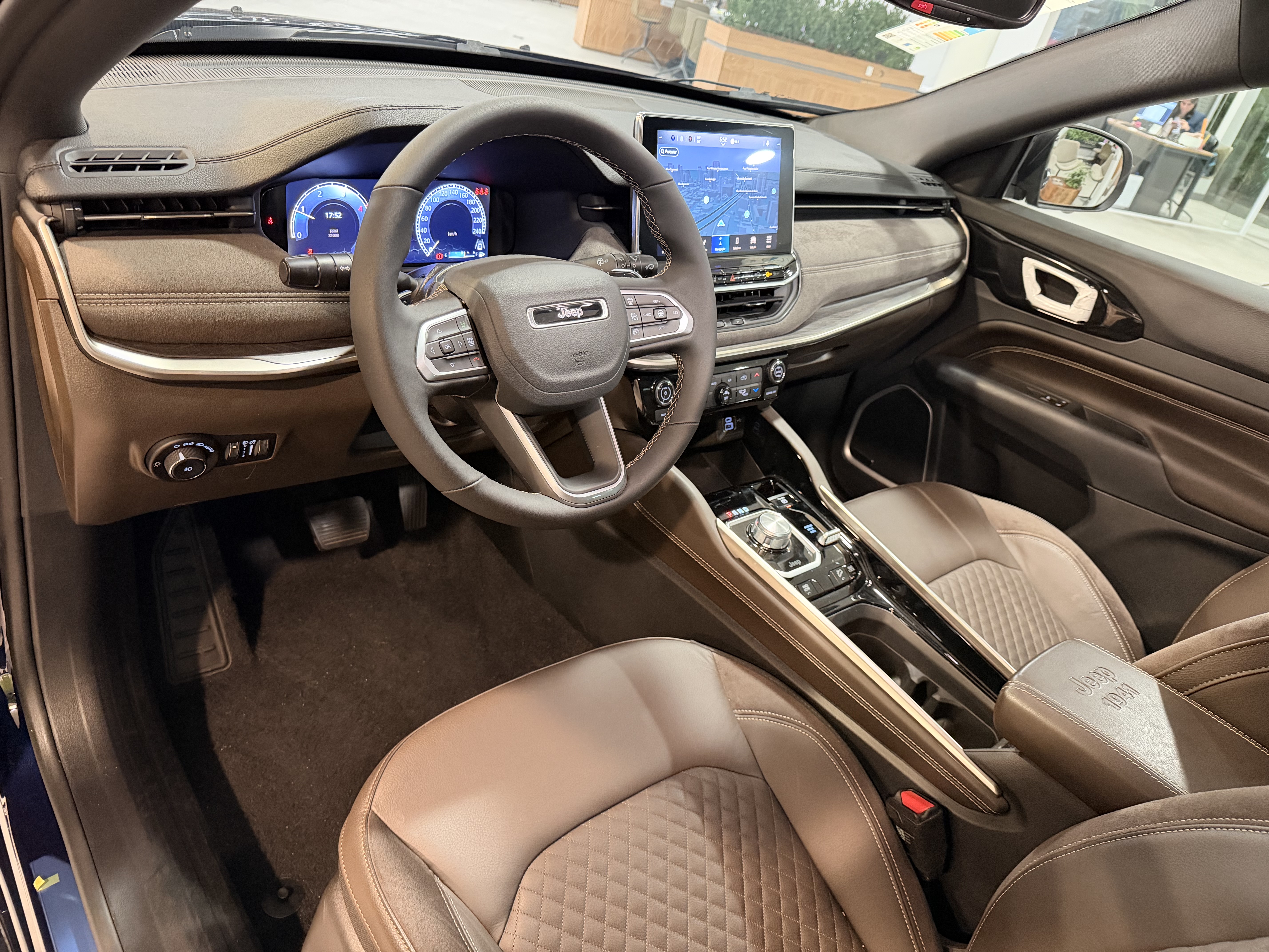 COMMANDER 2.2 TURBO DIESEL OVERLAND AT914