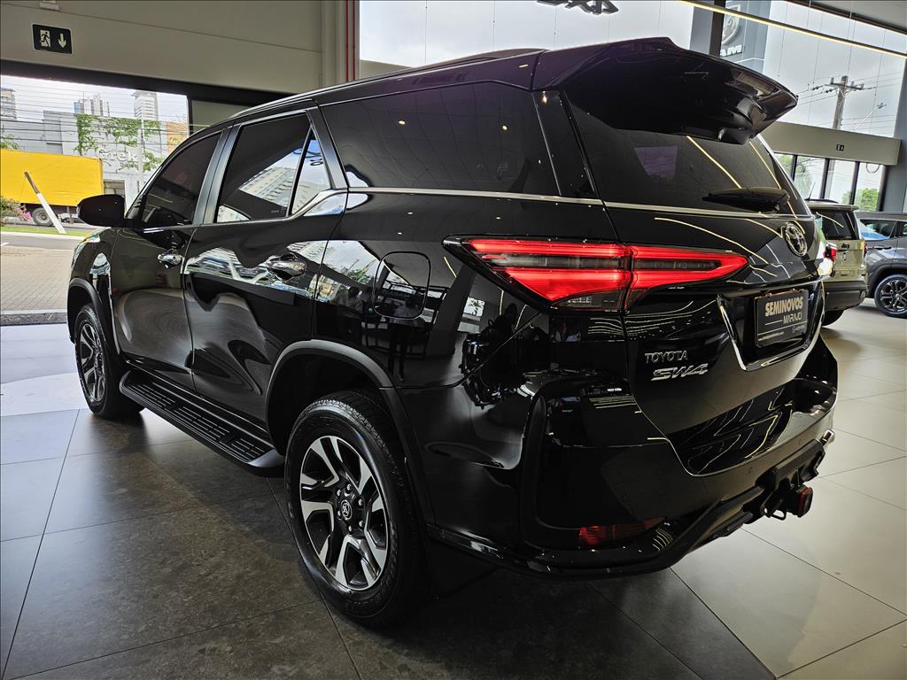 HILUX SW4 2.8 D-4D TURBO DIESEL DIAMOND 7L 4X4 AUTOMÁTICO13