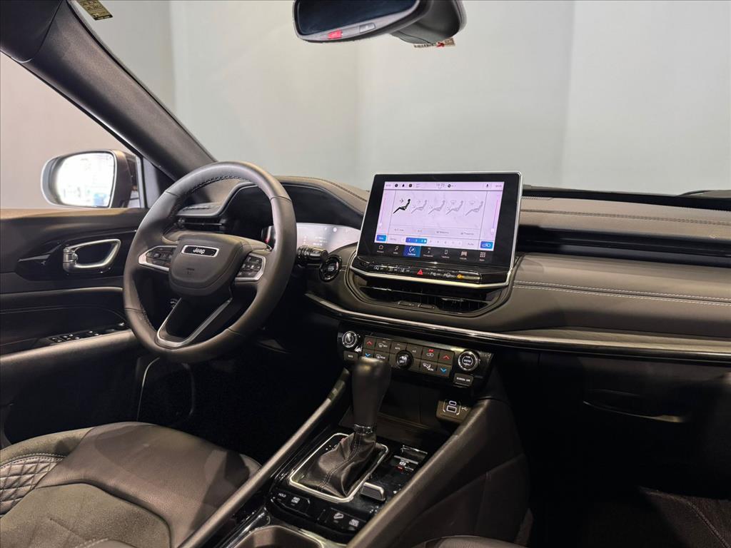 COMPASS 2.0 HURRICANE 4 TURBO GASOLINA BLACKHAWK AT95