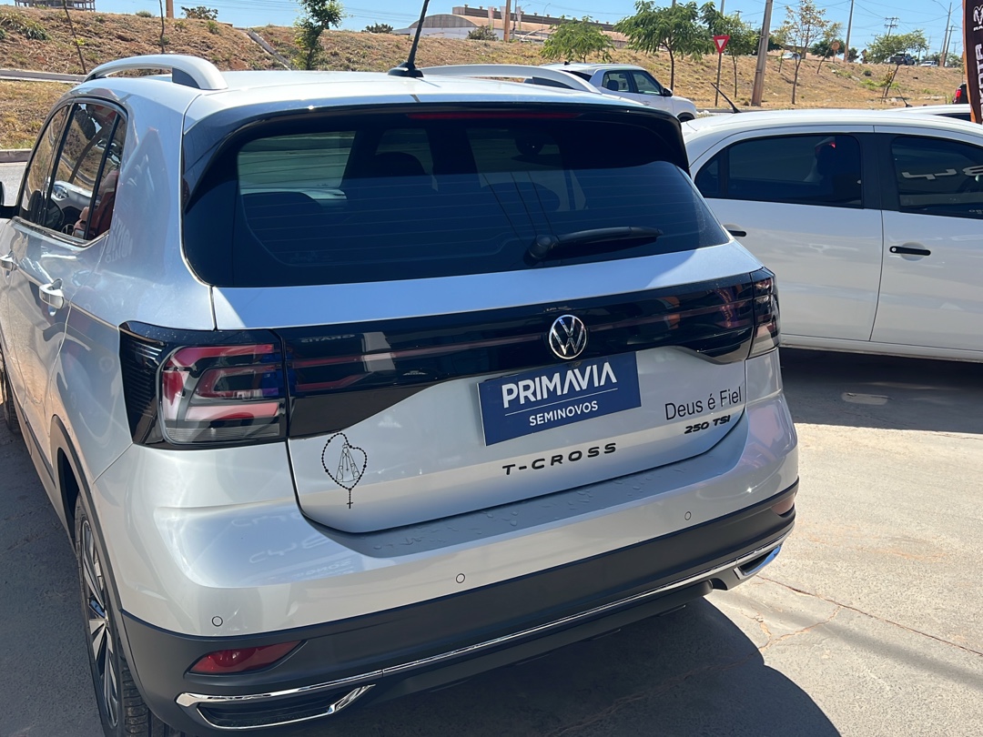 T-CROSS 1.4 250 TSI TOTAL FLEX HIGHLINE AUTOMÁTICO2