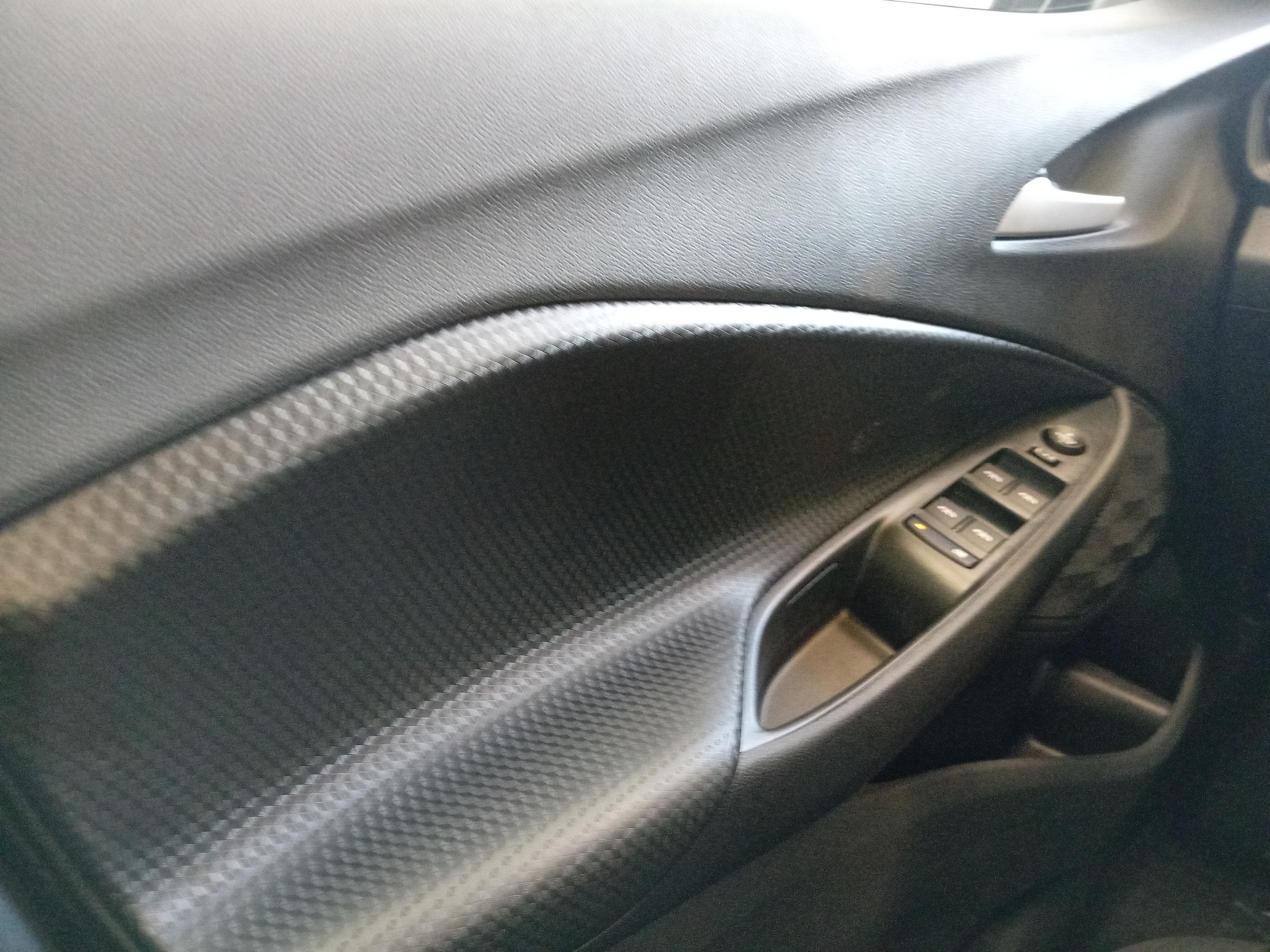 ONIX PLUS 1.0 TURBO ETANOL ECO AUTOMÁTICO10