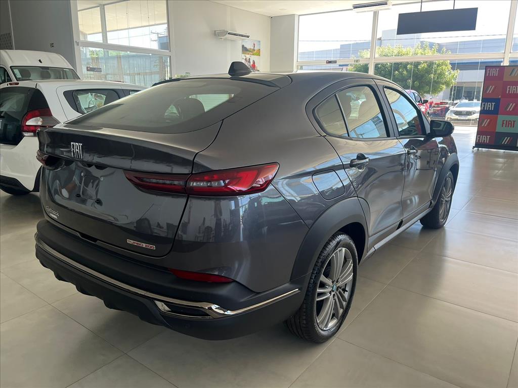 FASTBACK 1.0 TURBO 200 FLEX CVT2