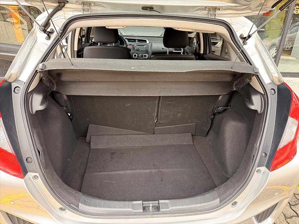 Honda Fit - 1.5 LX 16V FLEX 4P AUTOMÁTICO