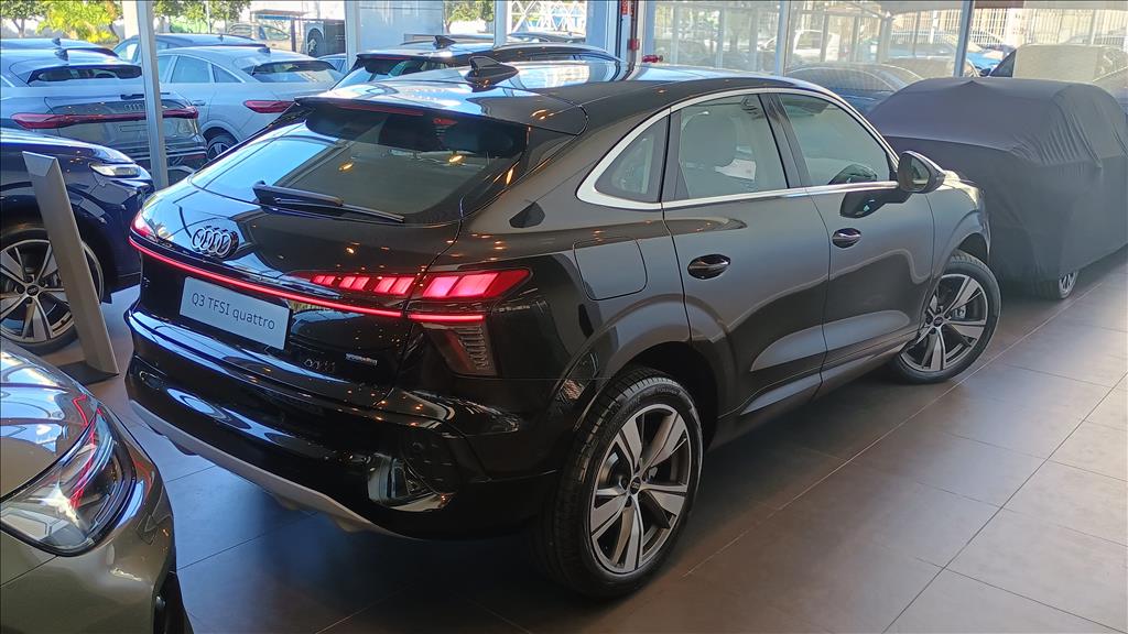 Q3 2.0 TFSI GASOLINA SPORTBACK LAUNCH EDITION QUATTRO S TRONIC11
