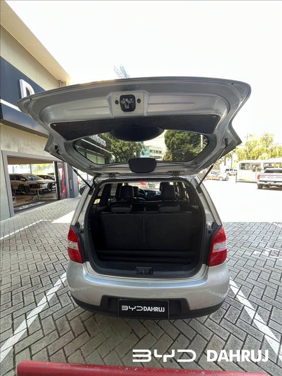 GRAND LIVINA 1.8 SL 16V FLEX 4P AUTOMÁTICO10