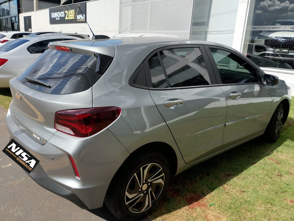 GM - Chevrolet-ONIX-1.0 FLEX LT MANUAL