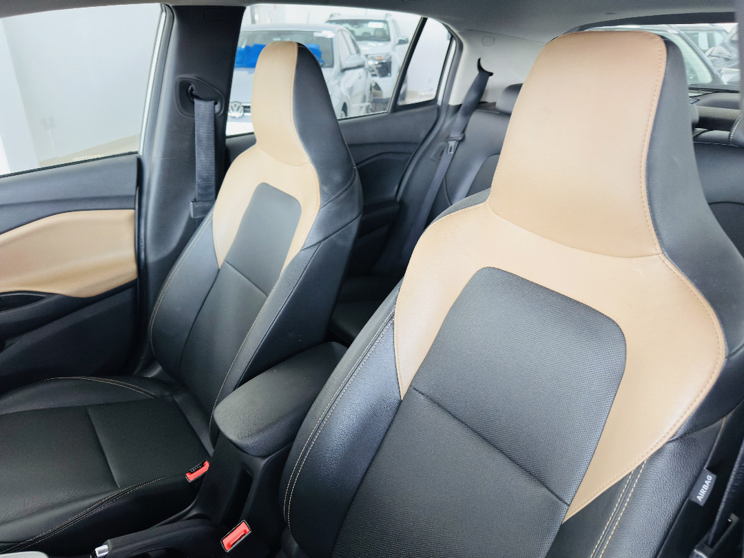 ONIX 1.0 TURBO FLEX PREMIER AUTOMÁTICO10