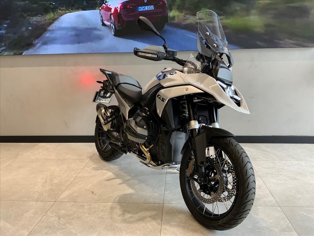 BMW Motorrad-R-1300 GS PLUS