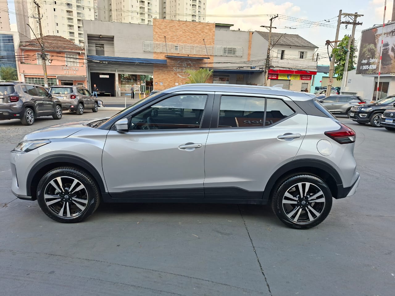 KICKS PLAY 1.6 16V FLEXSTART SENSE XTRONIC13