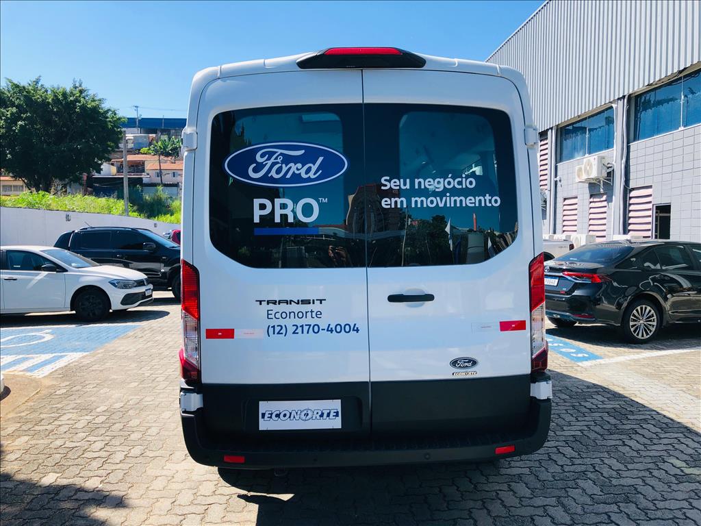 TRANSIT 2.0 ECOBLUE DIESEL MINIBUS 14+1 L3H2 AUTOMÁTICO4