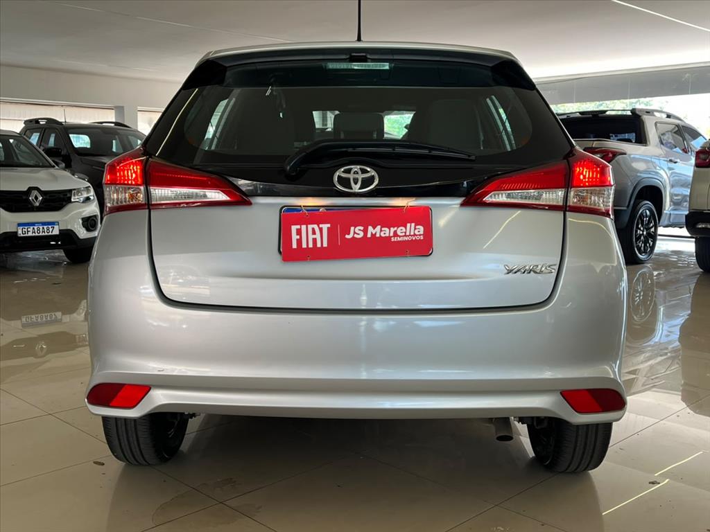 YARIS 1.3 16V FLEX XL LIVE MULTIDRIVE4