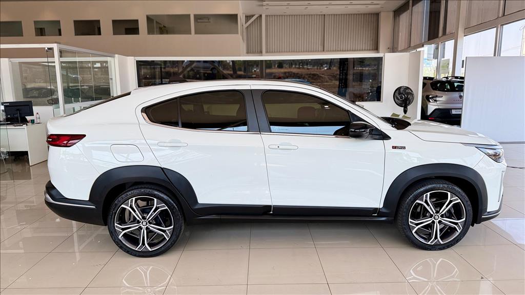 FASTBACK 1.3 TURBO 270 FLEX LIMITED EDITION AT6 FASTBACK 1.3 TURBO 270 FLEX LIMITED EDITION AT6