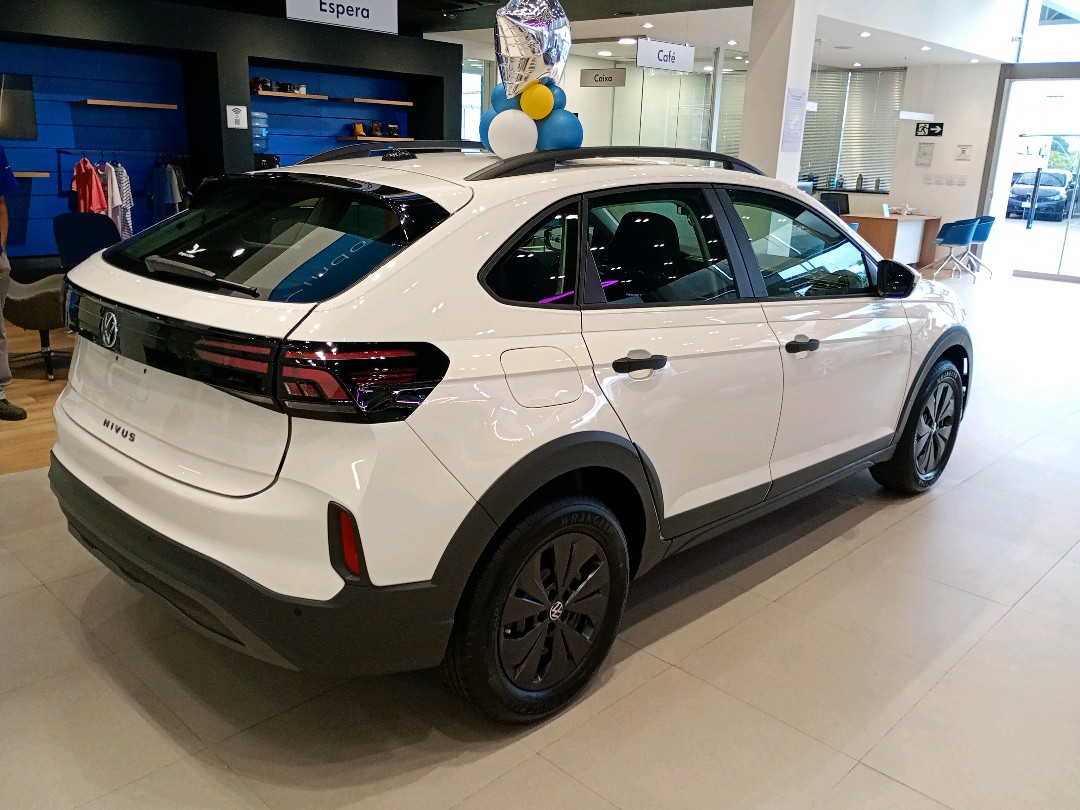 NIVUS 1.0 200 TSI TOTAL FLEX SENSE AUTOMÁTICO8