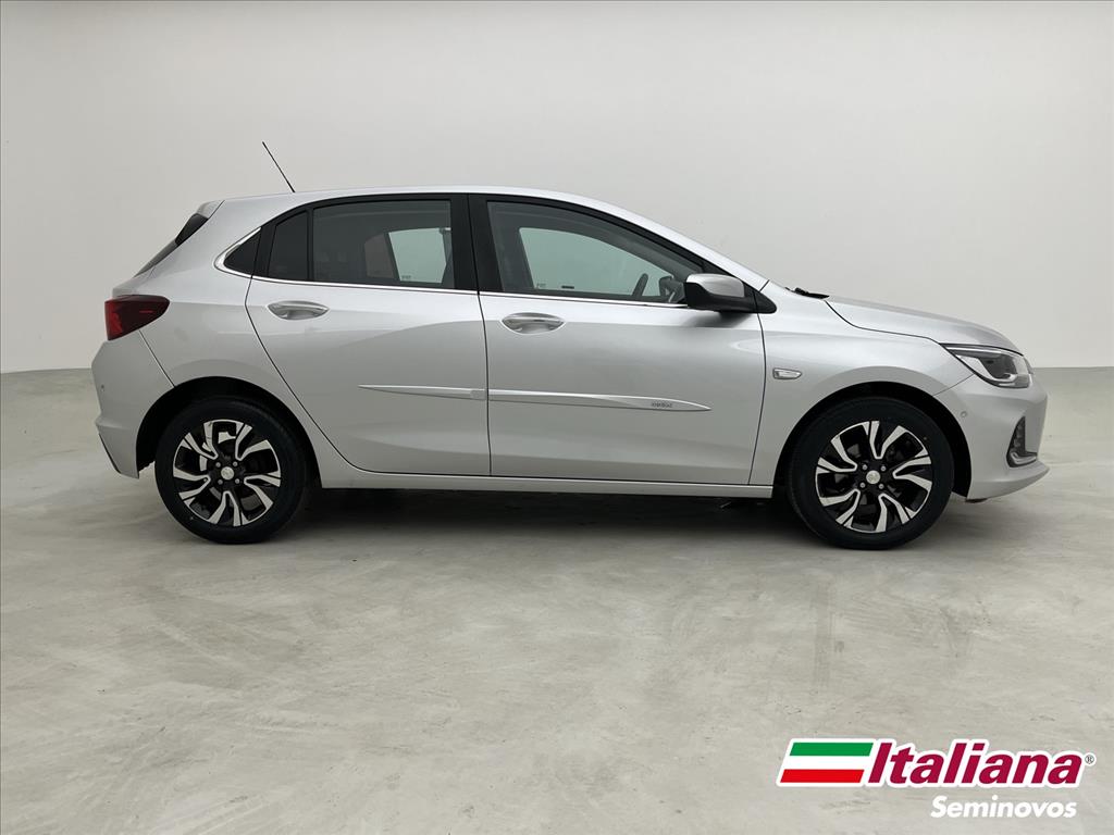 ONIX 1.0 TURBO FLEX PREMIER AUTOMÁTICO5