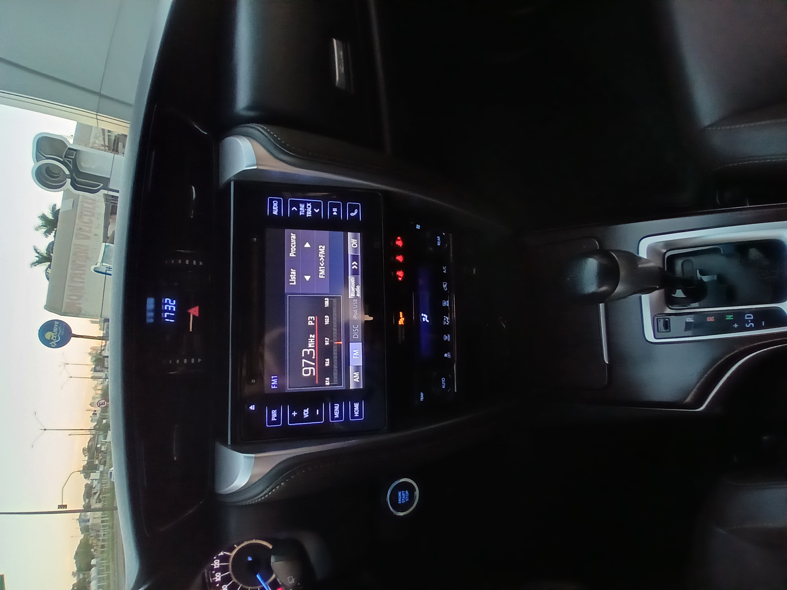 HILUX SW4 2.7 SRV 7 LUGARES 4X2 16V FLEX 4P AUTOMÁTICO12