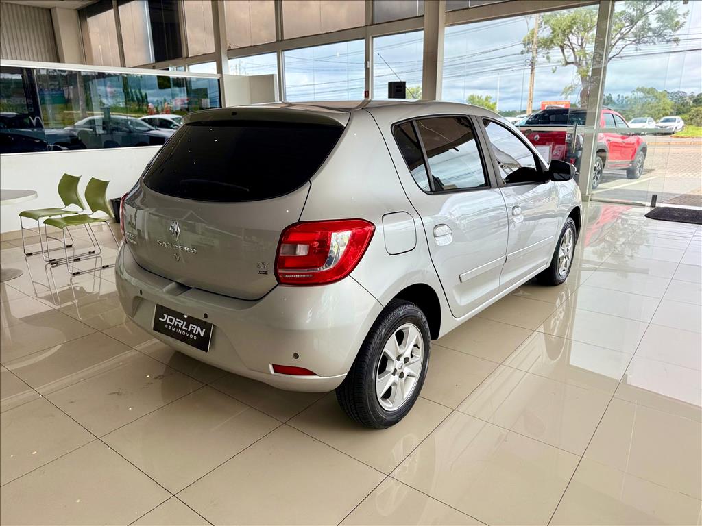 SANDERO 1.6 DYNAMIQUE 8V FLEX 4P AUTOMATIZADO10