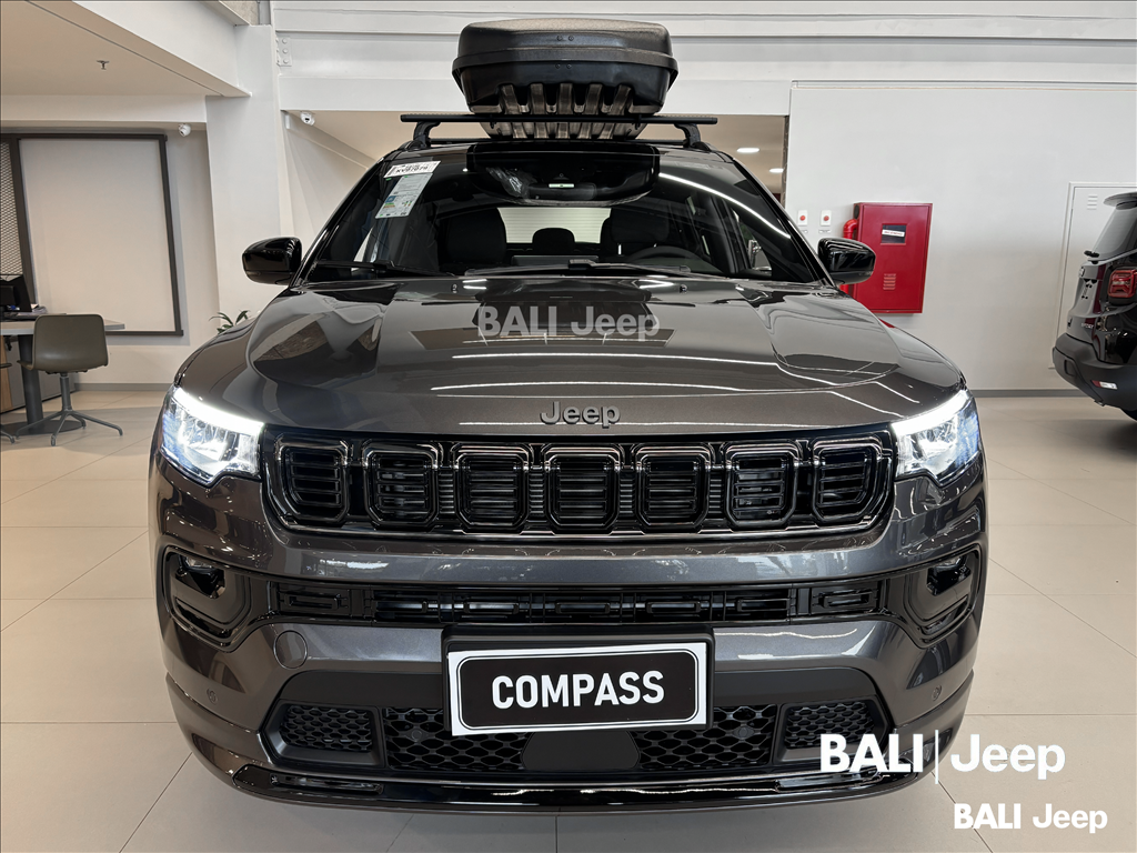 COMPASS 2.0 HURRICANE 4 TURBO GASOLINA BLACKHAWK AT9