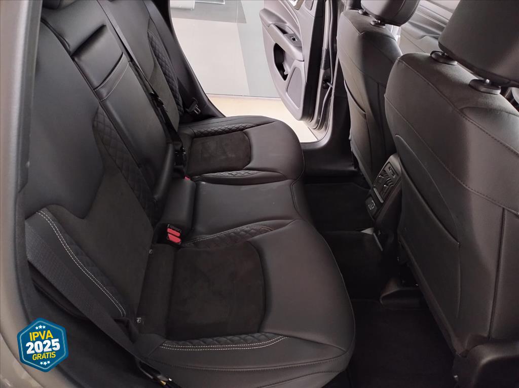 COMPASS 2.0 HURRICANE 4 TURBO GASOLINA BLACKHAWK AT917