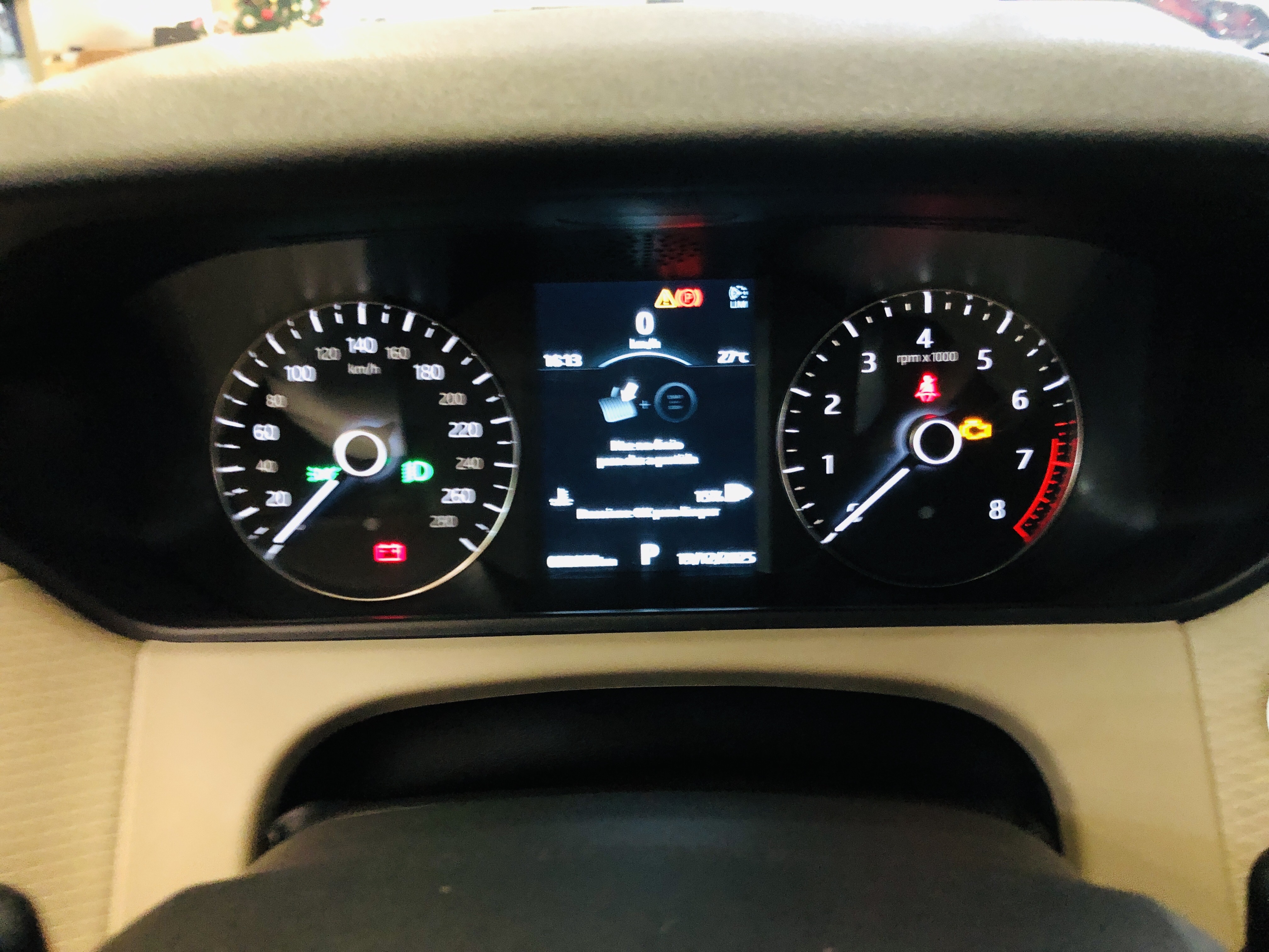 RANGE ROVER VELAR 2.0 D180 DIESEL R-DYNAMIC AUTOMÁTICO14