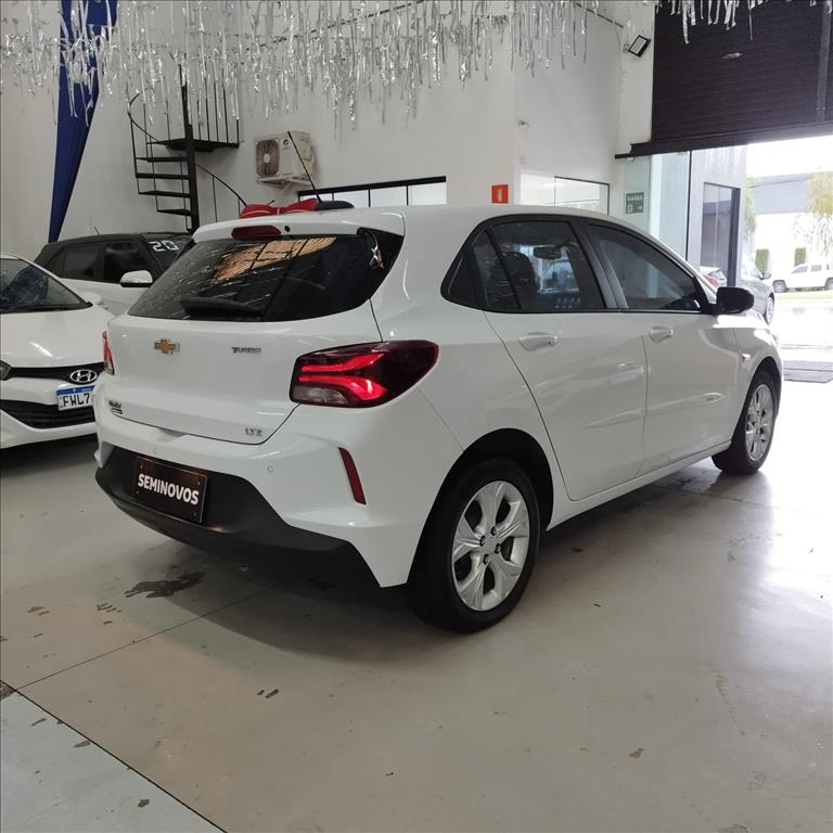ONIX 1.0 TURBO FLEX LTZ AUTOMÁTICO3