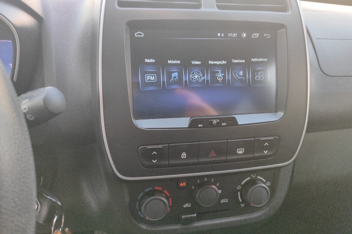 KWID 1.0 12V SCE FLEX ICONIC MANUAL10