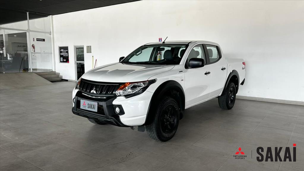 Mitsubishi-L200 TRITON-2.4 16V TURBO DIESEL OUTDOOR GLX CD 4X4 MANUAL