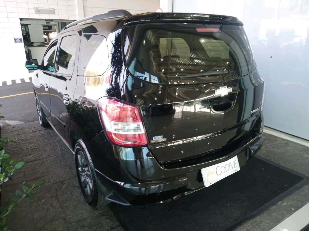 SPIN 1.8 LTZ 8V FLEX 4P AUTOMÁTICO5