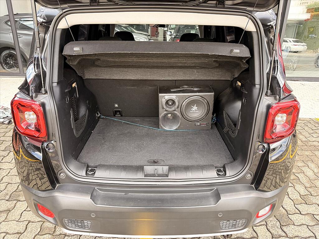 Jeep Renegade - 1.8 16V FLEX LONGITUDE 4P AUTOMÁTICO