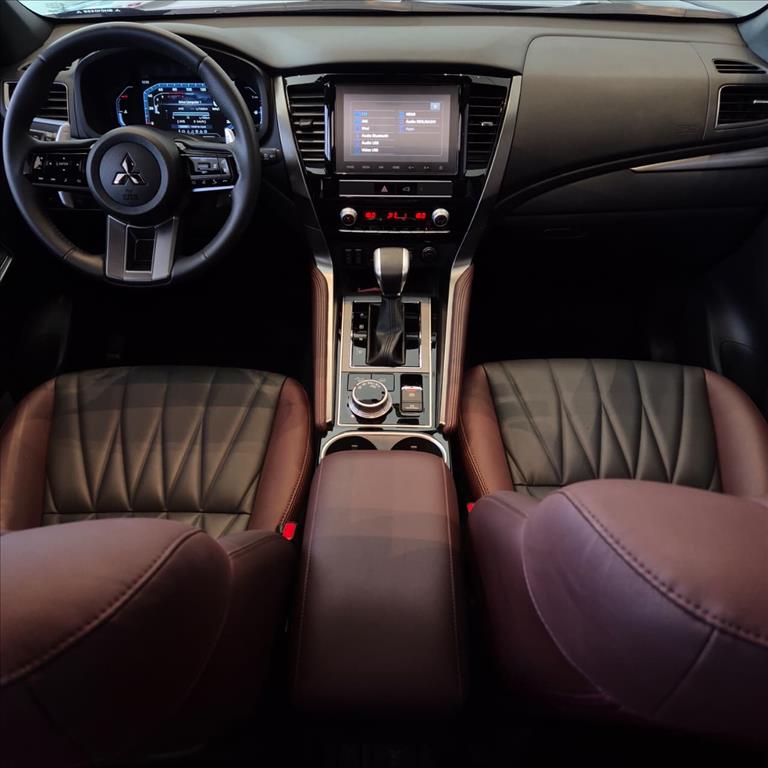 PAJERO SPORT 2.4 16V MIVEC TURBO DIESEL LEGEND BLACK AWD AUTOMÁTICO10